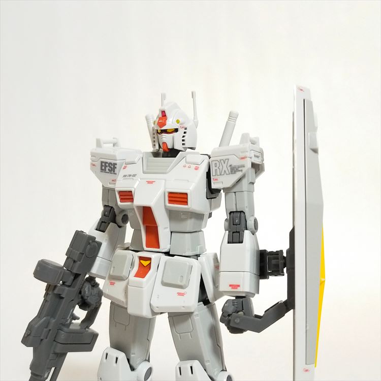 レビュー Hg 1 144 Rx 78 02 ガンダムロールアウトカラー クスビルmonoブログ